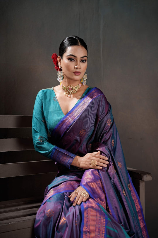 Soft Silk Chitt Palu With Contrast Blouse Weaving Saree