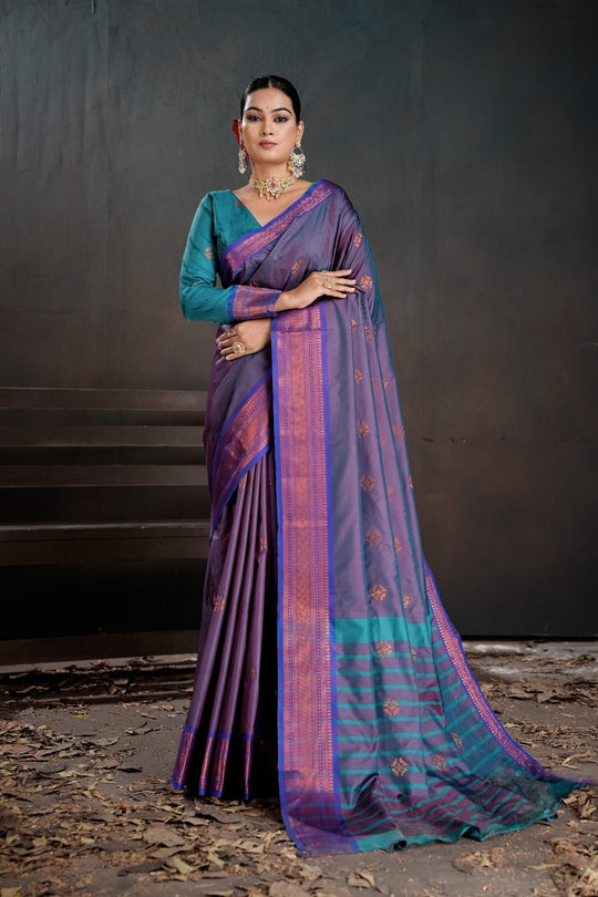 Soft Silk Chitt Palu With Contrast Blouse Weaving Saree