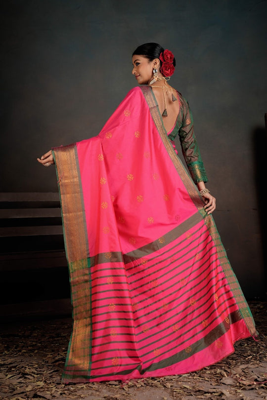 Soft Silk Chitt Palu With Contrast Blouse Weaving Saree