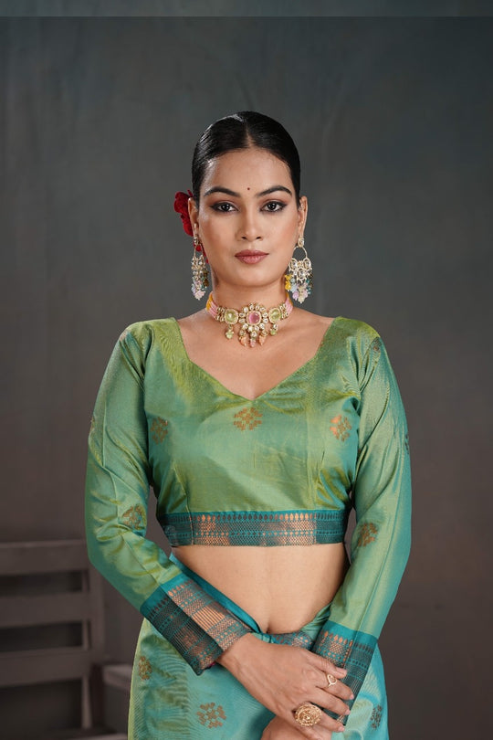 Soft Silk Chitt Palu With Contrast Blouse Weaving Saree