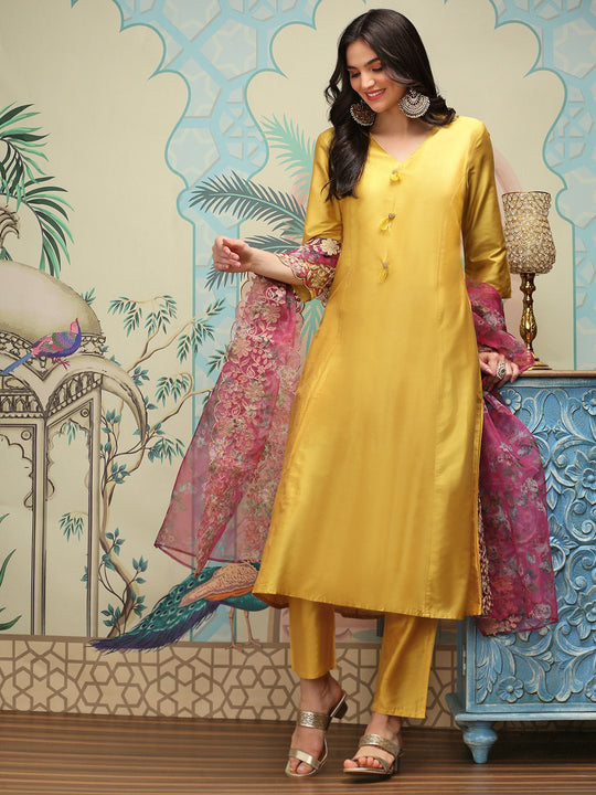 Solid V-Neck Three-Quarter Sleeves Kurta with Trousers & With Dupatta