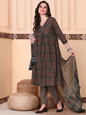 Floral Printed V-Neck Three-Quarter Sleeves Angrakha Pure Cotton Kurta Set