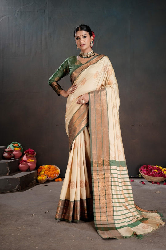 Soft Silk Chitt Palu With Contrast Blouse Weaving Saree