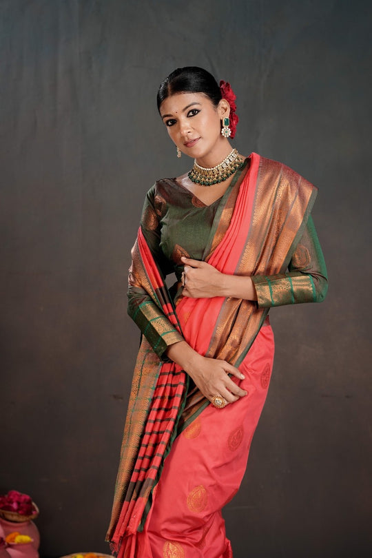 Soft Silk Chitt Palu With Contrast Blouse Weaving Saree