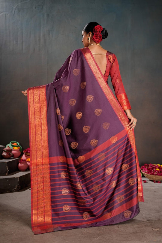 Soft Silk Chitt Palu With Contrast Blouse Weaving Saree