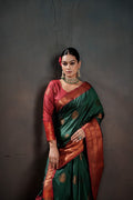 Soft Silk Chitt Palu With Contrast Blouse Weaving Saree