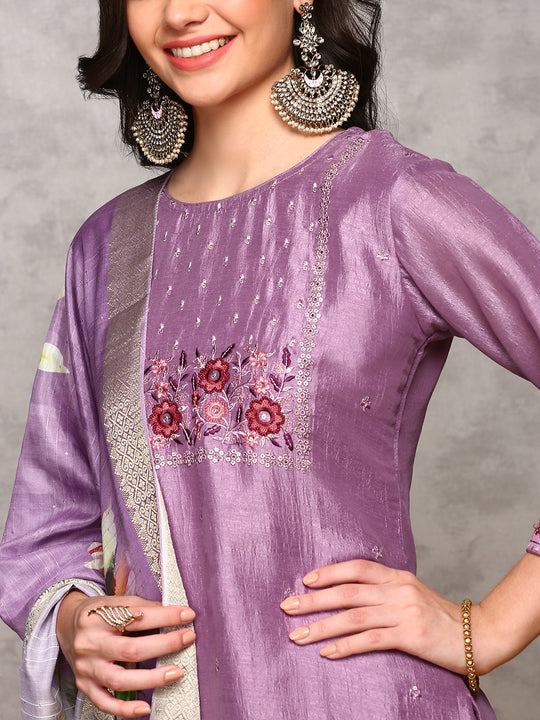 Floral Printed Round Neck Three-Quarter Sleeves Kurta Set