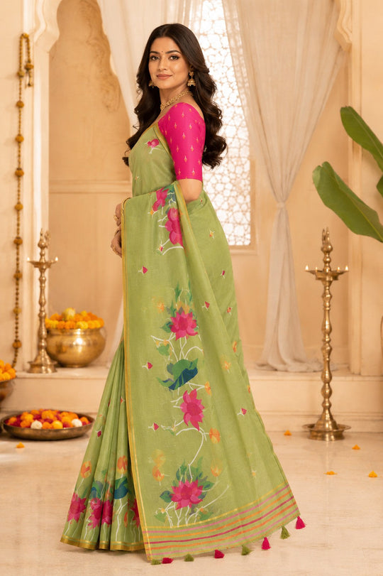 Green Printed Saree With Blouse Piece
