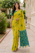 Green Printed Saree With Blouse Piece