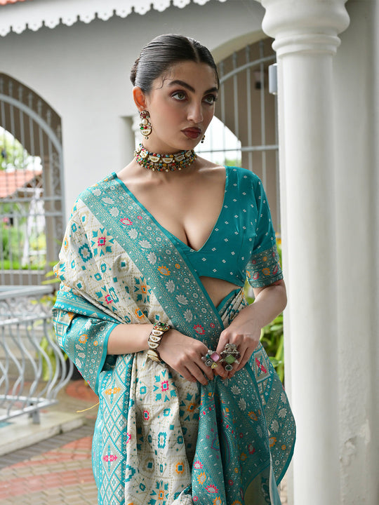 Sea-Green Banarasi Silk Patola Saree With Blouse Piece