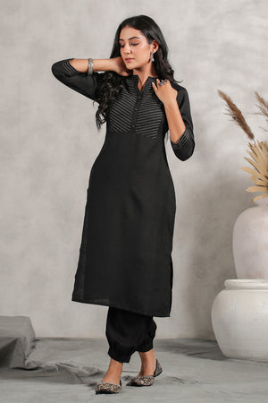 Women's Black Embroidered Cotton Kurta