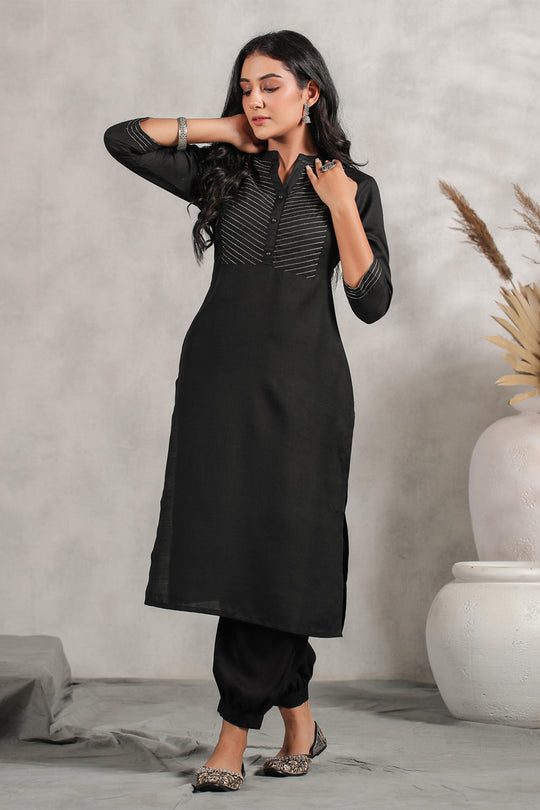 Women's Black Embroidered Cotton Kurta