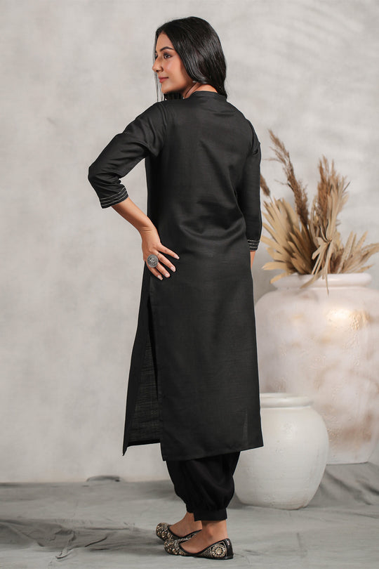 Women's Black Embroidered Cotton Kurta