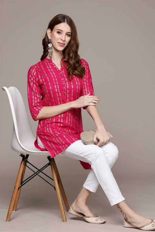 Women's Pink Geometric Printed Kurti