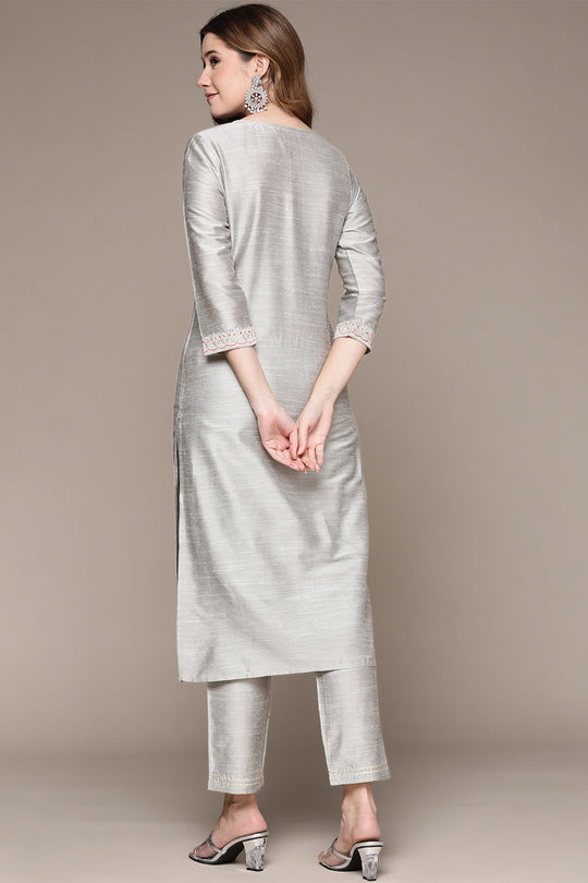 Women Grey Ethnic Motifs Embroidered Kurta with Trousers
