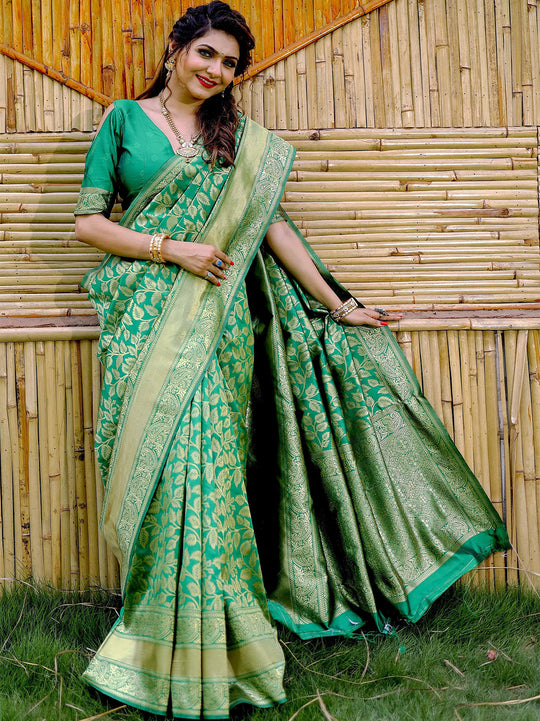 Green Banarasi Silk Saree With Blouse Piece