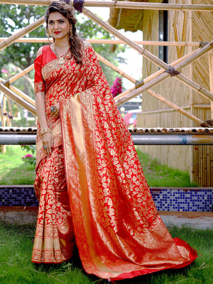 Red Banarasi Silk Saree With Blouse Piece