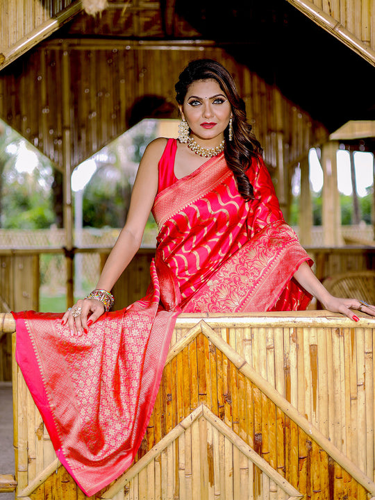 Pink Banarasi Silk Saree With Blouse Piece