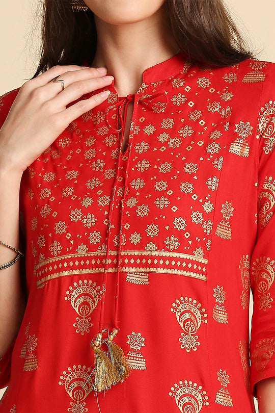 Women Maroon Ethnic Kurta with Palazzos