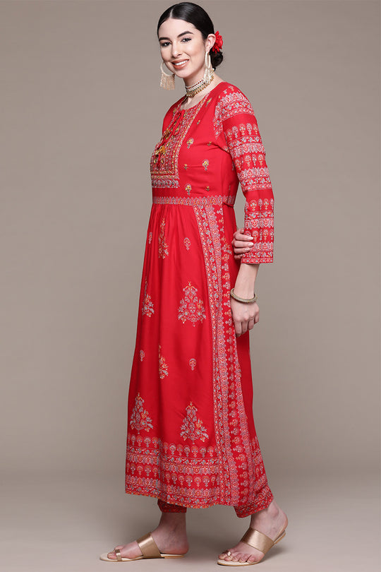 Red Ethnic Motifs Printed Thread Work Kurta set