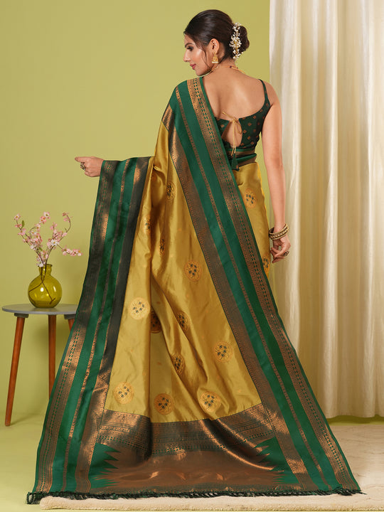 Banarasi Silk Saree With Blouse Piece
