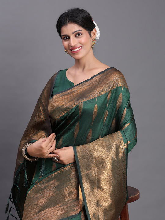 Dark Green Silk Saree With Blouse Piece