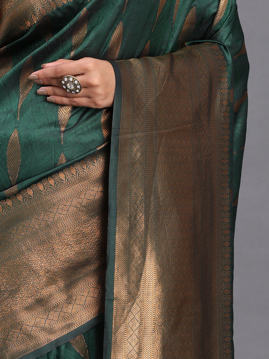 Dark Green Silk Saree With Blouse Piece