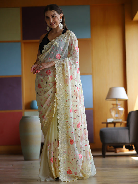 Cream Georgette Saree With Blouse Piece