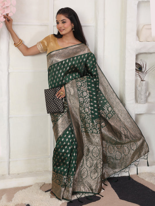 Green Lichi Silk Saree With Blouse Piece