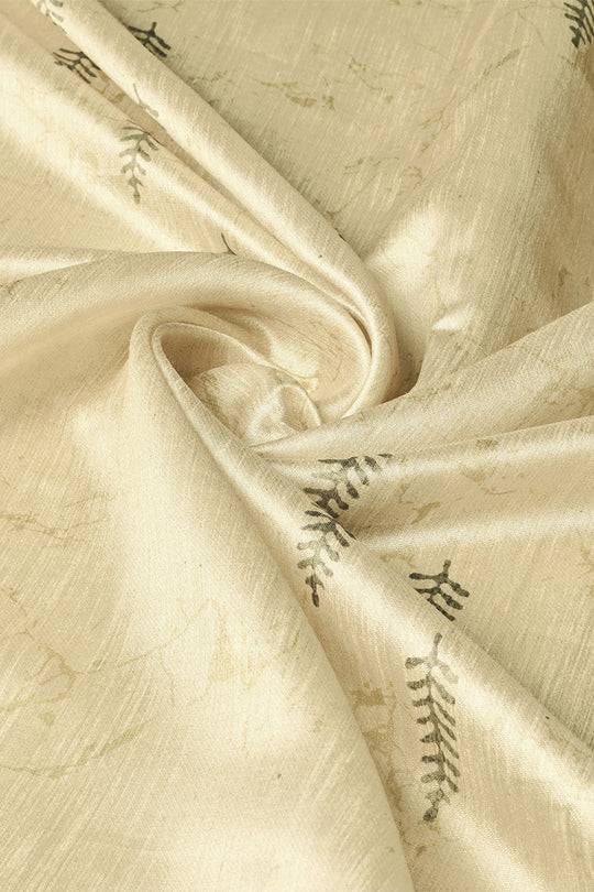 Beige Silk Saree With Blouse Piece