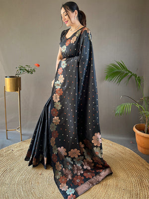 Black Kanjivaram Silk Saree With Blouse Piece