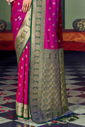 Magenta Banarasi Silk Saree With Blouse Piece