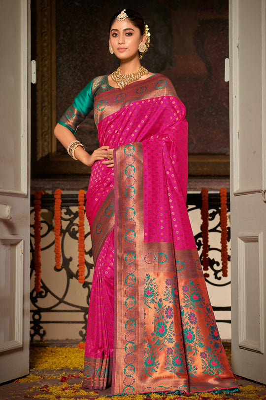 Magenta Banarasi Silk Saree With Blouse Piece