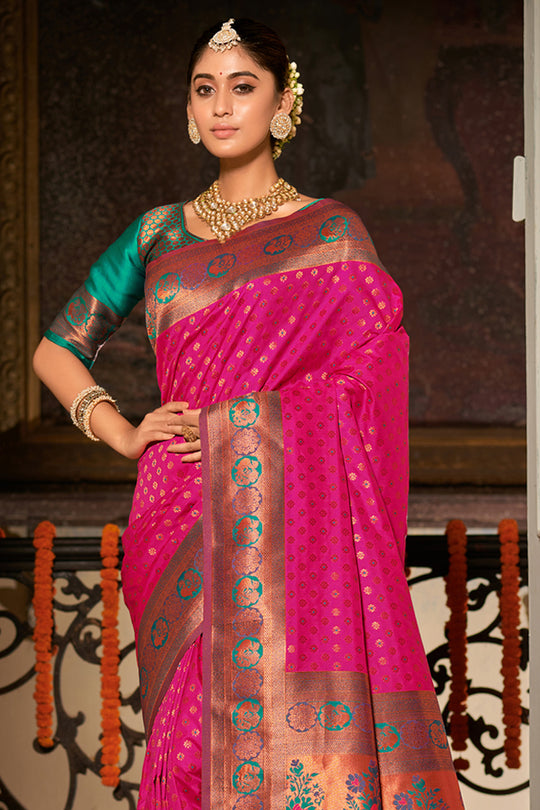 Magenta Banarasi Silk Saree With Blouse Piece