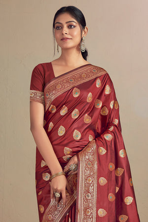 Red Silk Saree With Blouse Piece