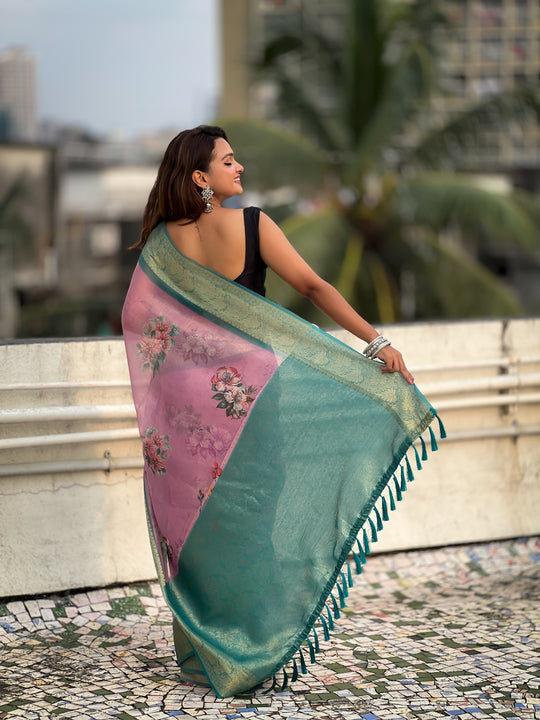 Levender Banarasi Silk Blend Saree With Blouse Piece