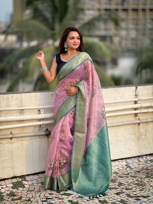 Levender Banarasi Silk Blend Saree With Blouse Piece