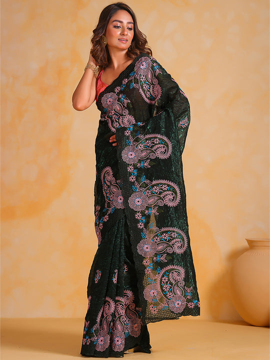 Green Silk Saree With Blouse Piece