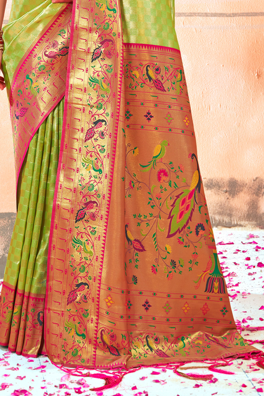 Shridevi Parrot Green: Paithani Soft Silk Kadiyal Maharani Pallu Saree at  Rs 2599.00 | Paithani Sarees | ID: 2851701530888
