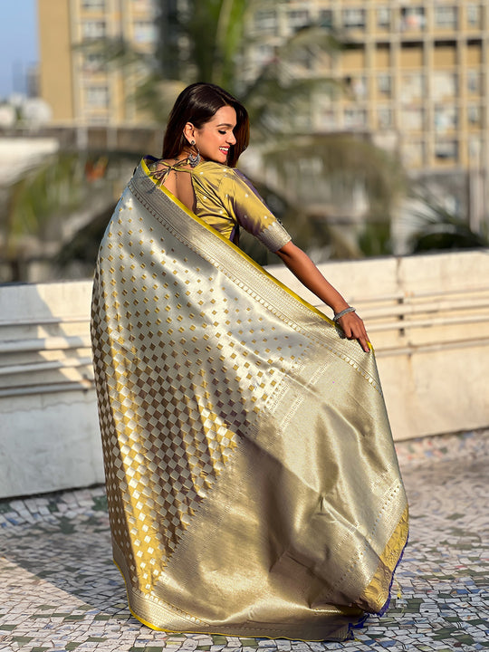 Yellow Silk Saree With Blouse Piece