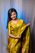 Yellow Banarasi Silk Blend Saree With Blouse Piece
