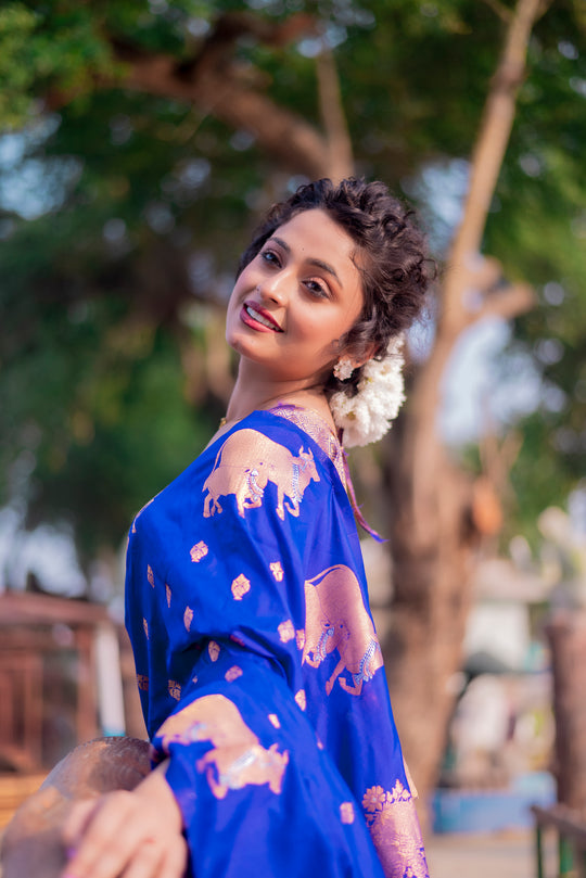 Blue Banarasi Silk Blend Saree With Blouse Piece