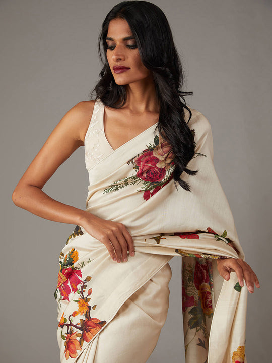 Off White Moss Crepe Saree With Blouse Piece
