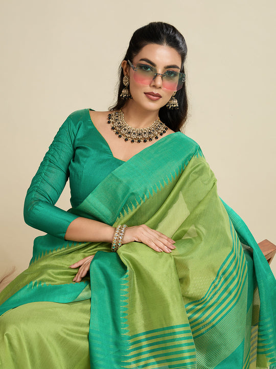 Raw Silk Saree Featuring Beautiful Solid Weaving