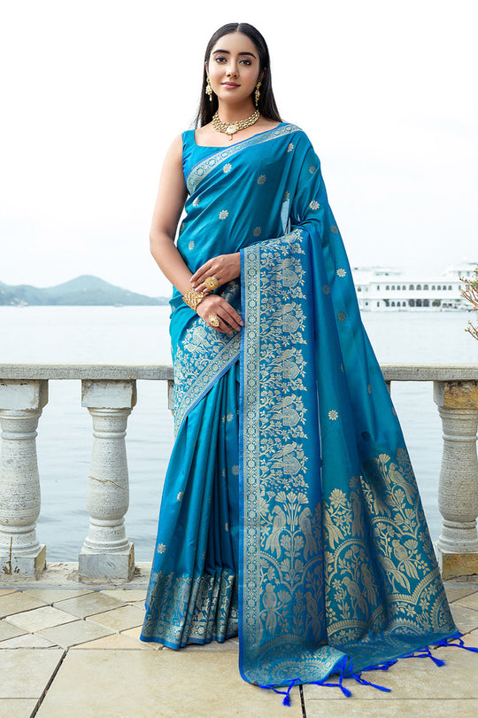 Teal Silk Blend Saree With Blouse Piece