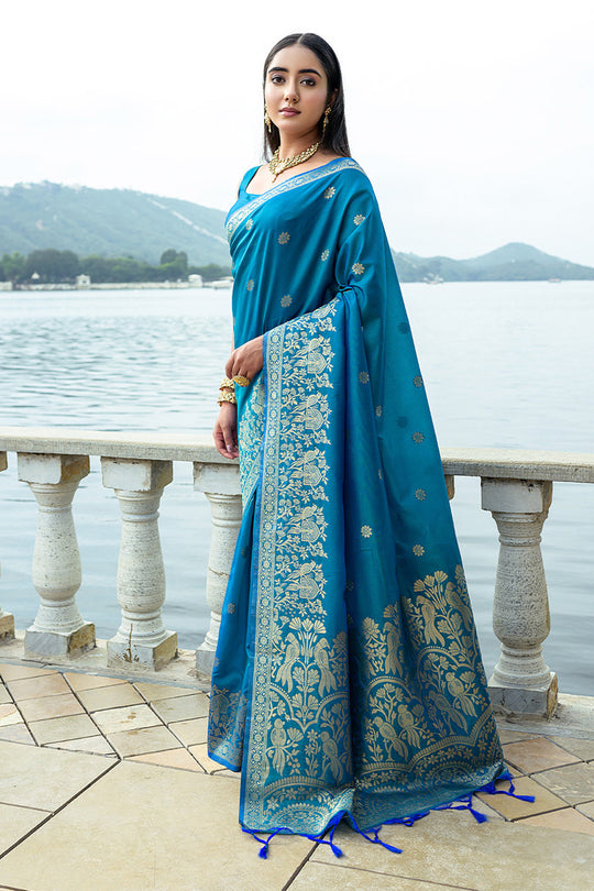 Teal Silk Blend Saree With Blouse Piece