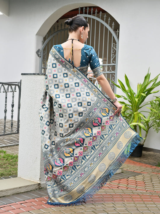 Rama Banarasi Silk Patola Saree With Blouse Piece