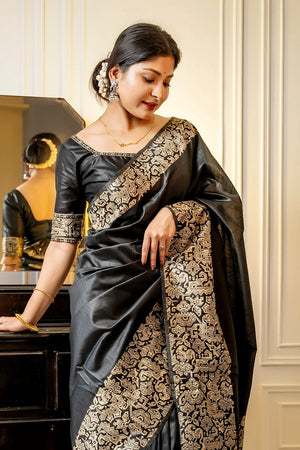 Black Raw Silk Saree With Blouse Piece