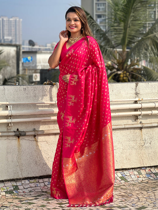 Pink Silk Blend Saree With Blouse Piece