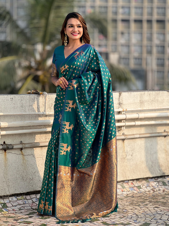Bottle Green Silk Blend Saree With Blouse Piece